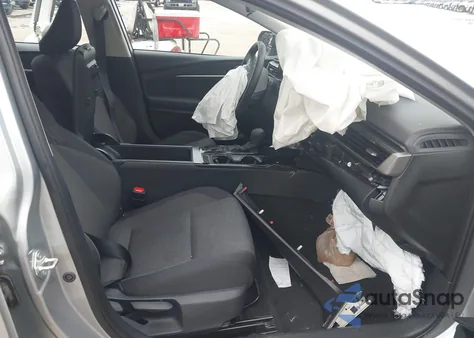 2025 Toyota Camry Le из США, поврежденный, VIN 4T1DAACK4SU026450